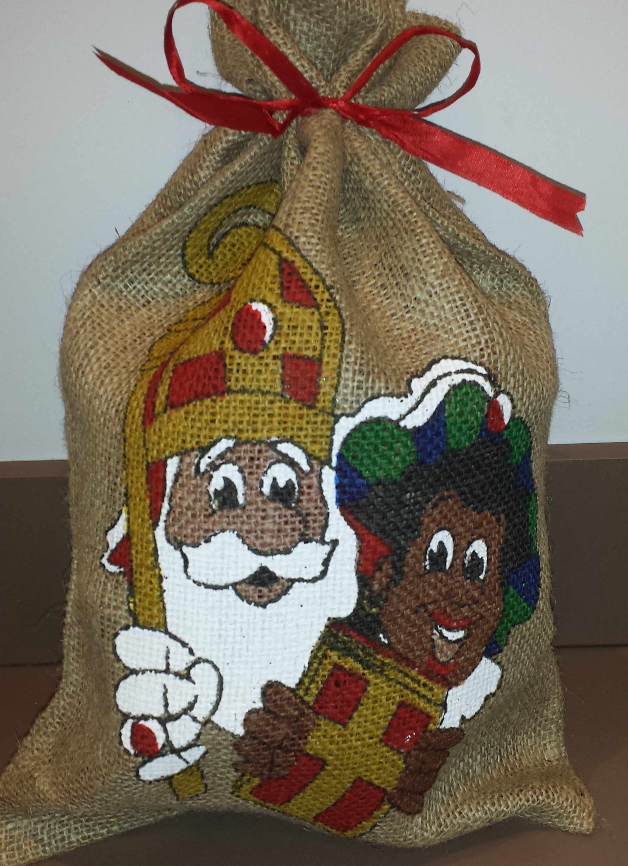 Dag Acht loterij Sinterklaas zwarte piet zak zoetigheden - 't Katooke - Geschenkenwinkel te  Merchtem