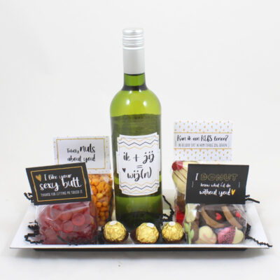 wijn-lekkernijen-valentijnspakje